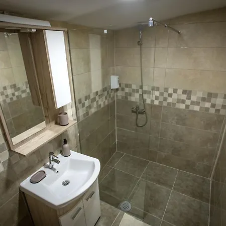 Guest house Sp Jovanovic Crni Vrh